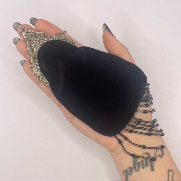 Vintage Gothic Victorian Revival Black Velvet Mini Purse / Handbag With Rosettes - Picture 11 of 11